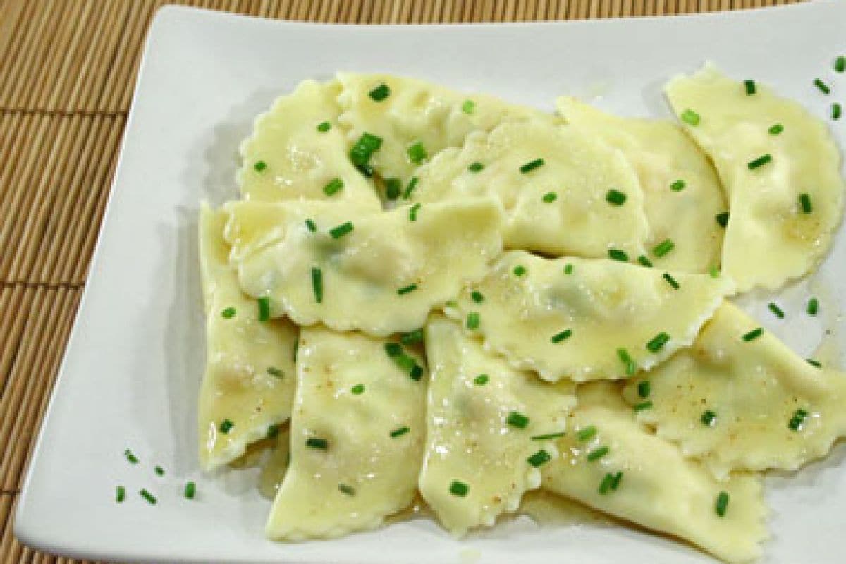 Demi-lunes au saumon et ciboulette