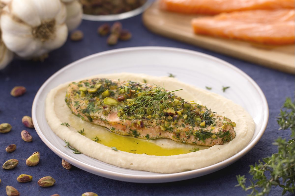 Saumon croustillant sur crème de haricots cannellini