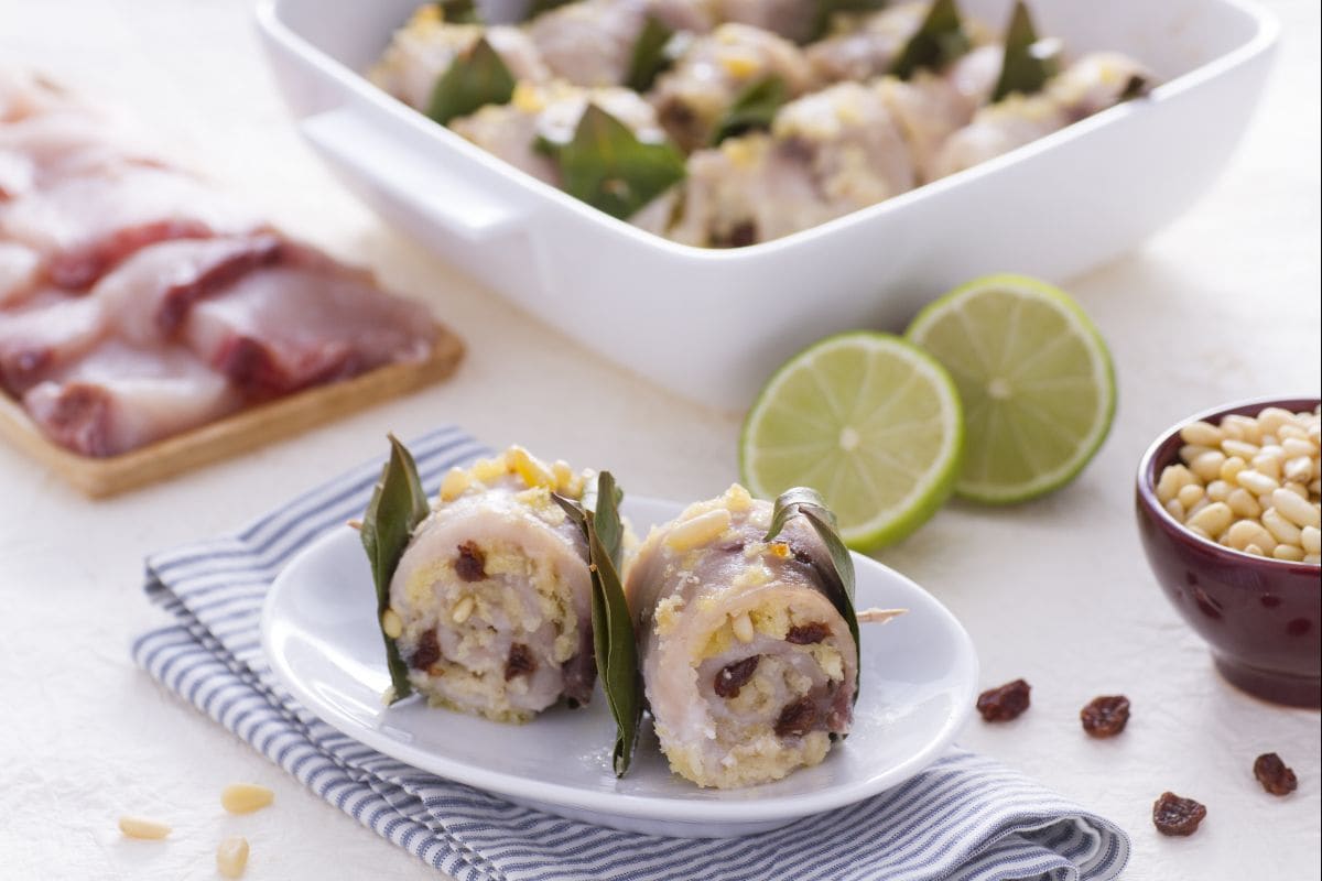 Rouleaux d'espadon à la beccafico avec citron vert et gingembre