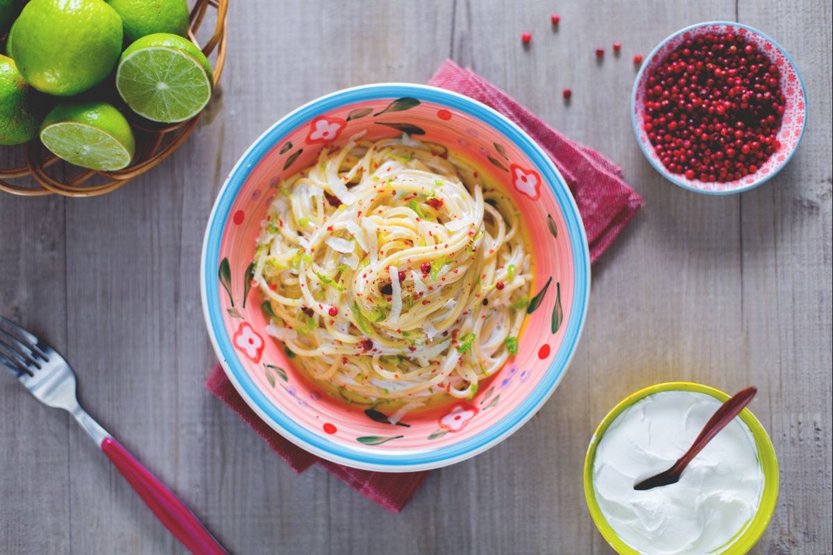Vermicelles au citron vert et poivre rose