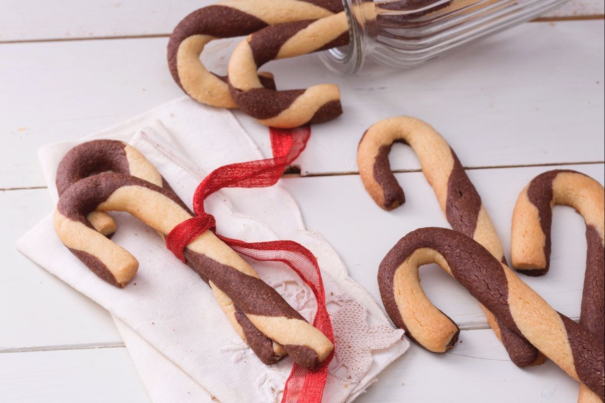 Biscuits torsadés en forme de canne en sucre