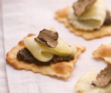 Feuilletés au Caciocavallo et truffe