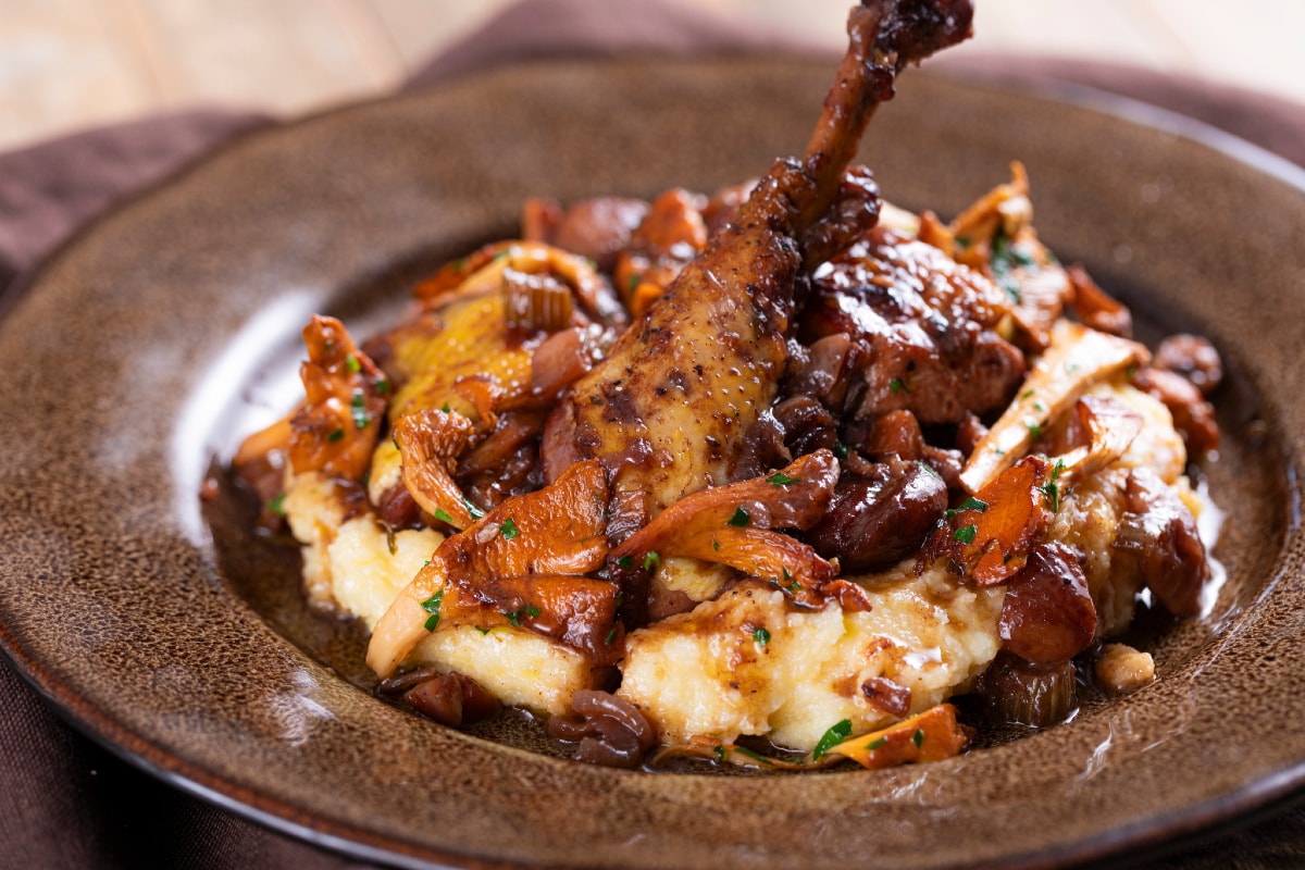 Ragoût de poulet aux marrons et champignons