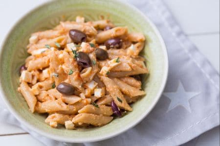 Pâtes au pesto d'amandes et tomates cerises confites