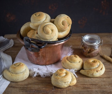 Petits pains moelleux aux anchois