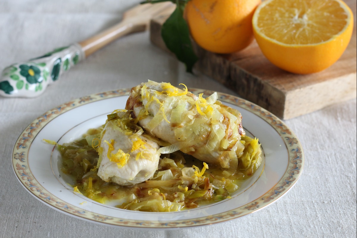 Roulades de poulet aux poireaux et agrumes