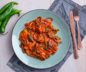 Longe mijotée avec oignons et piment