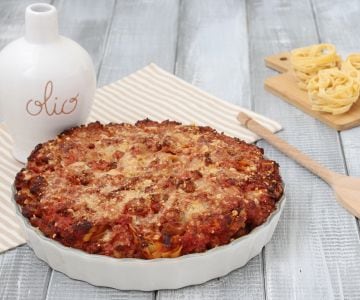 Nids de tagliatelles au ragoût de saucisse