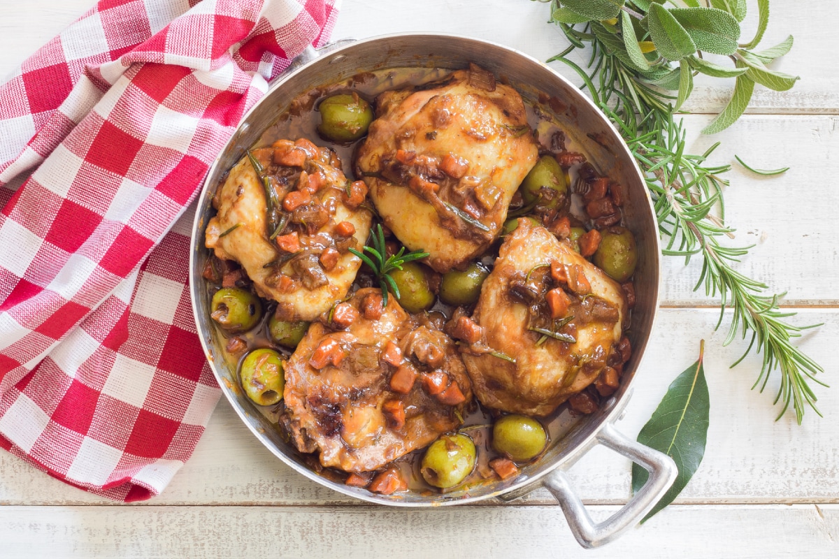 Poulet chasseur en blanc