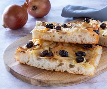 Focaccia des Pouilles aux oignons