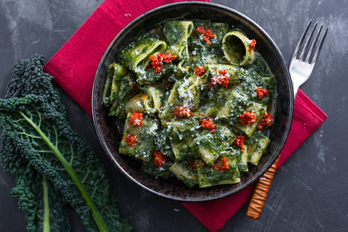 Calamarata avec chou noir et 'nduja
