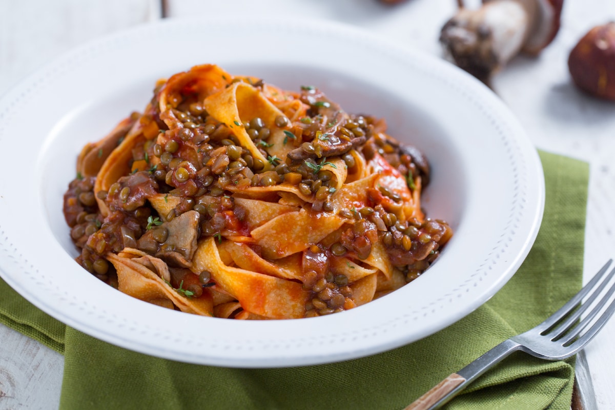 Pappardelle au ragù de lentilles et champignons