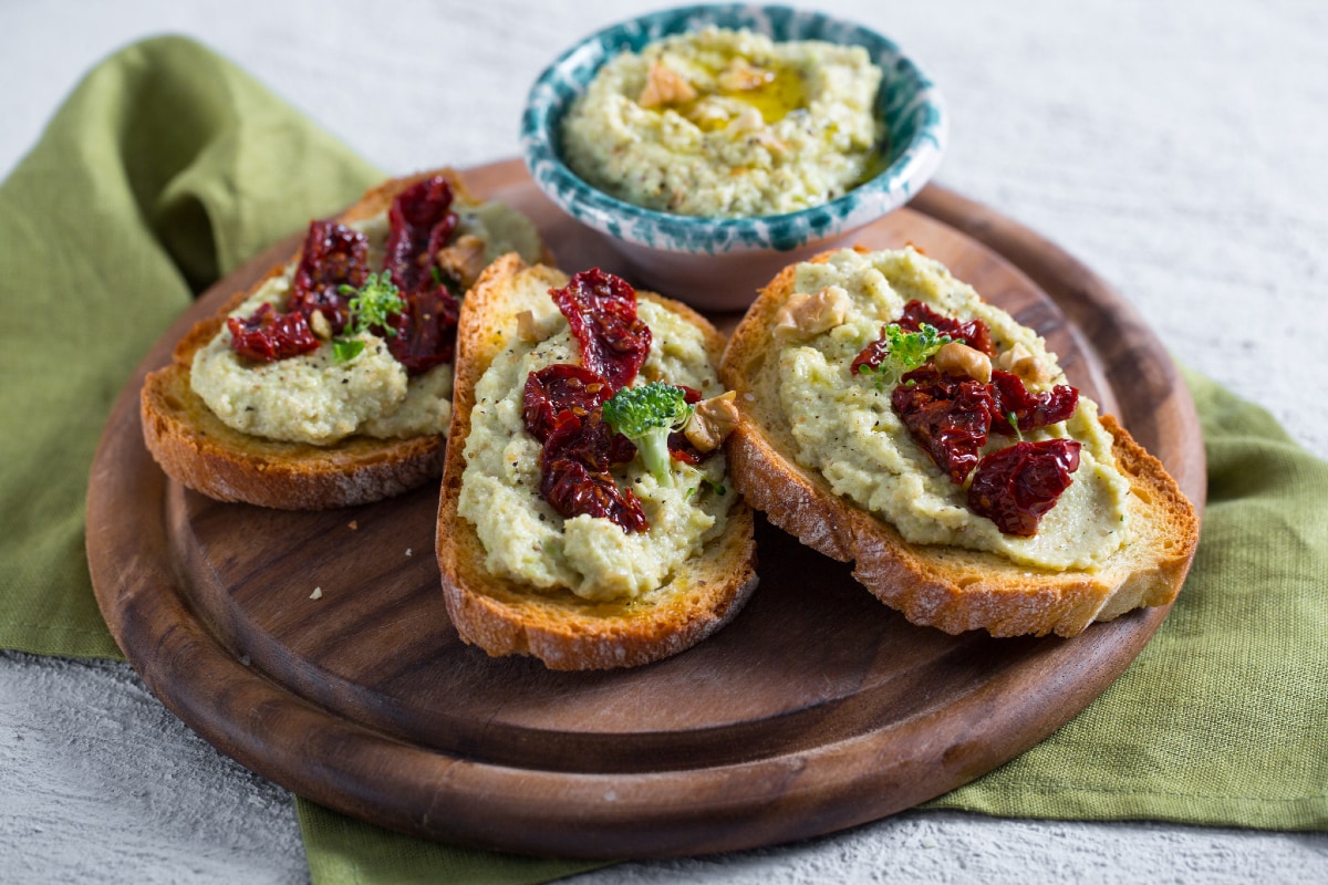 Bruschetta à la crème de brocoli