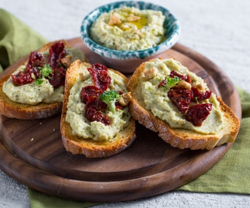 Bruschetta à la crème de brocoli