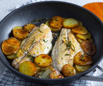 Filets de dorade et pommes de terre à la poêle