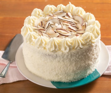 Gâteau à la noix de coco garni