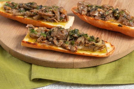 Aubergines grillées en barquettes
