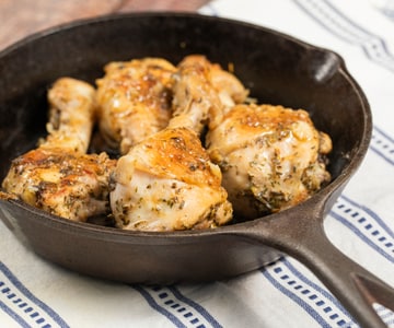 Cuisses de poulet à la poêle