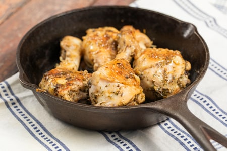 Cuisses de poulet à la poêle