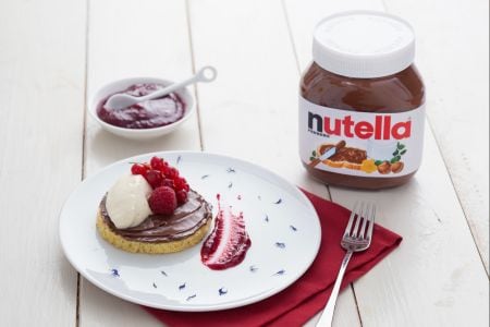 Gaufre de pandoro avec mousse de ricotta et Nutella®