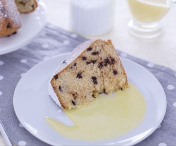 Pandoro au lait concentré et pépites de chocolat