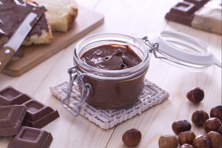 Pâte à tartiner aux noisettes et au chocolat