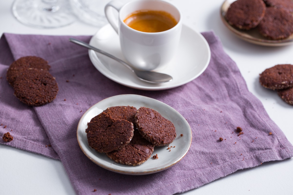 Biscuits au chocolat noir et sel rose de l'Himalaya