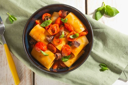 Paccheri aux anchois et tomates cerises