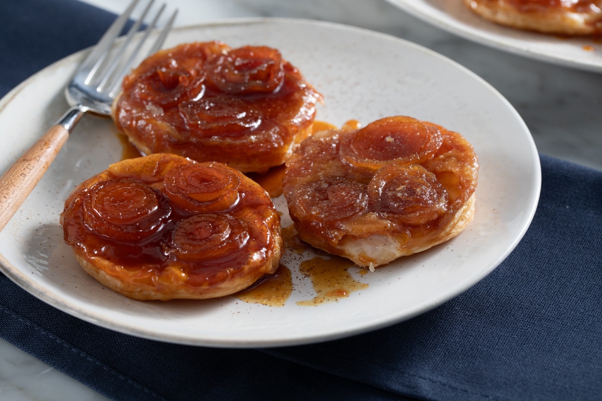 Mini tarte tatin aux petits oignons