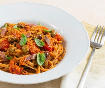Stroncatura calabrese avec tomates cerises et anchois