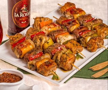 Brochettes vivantes à la bière