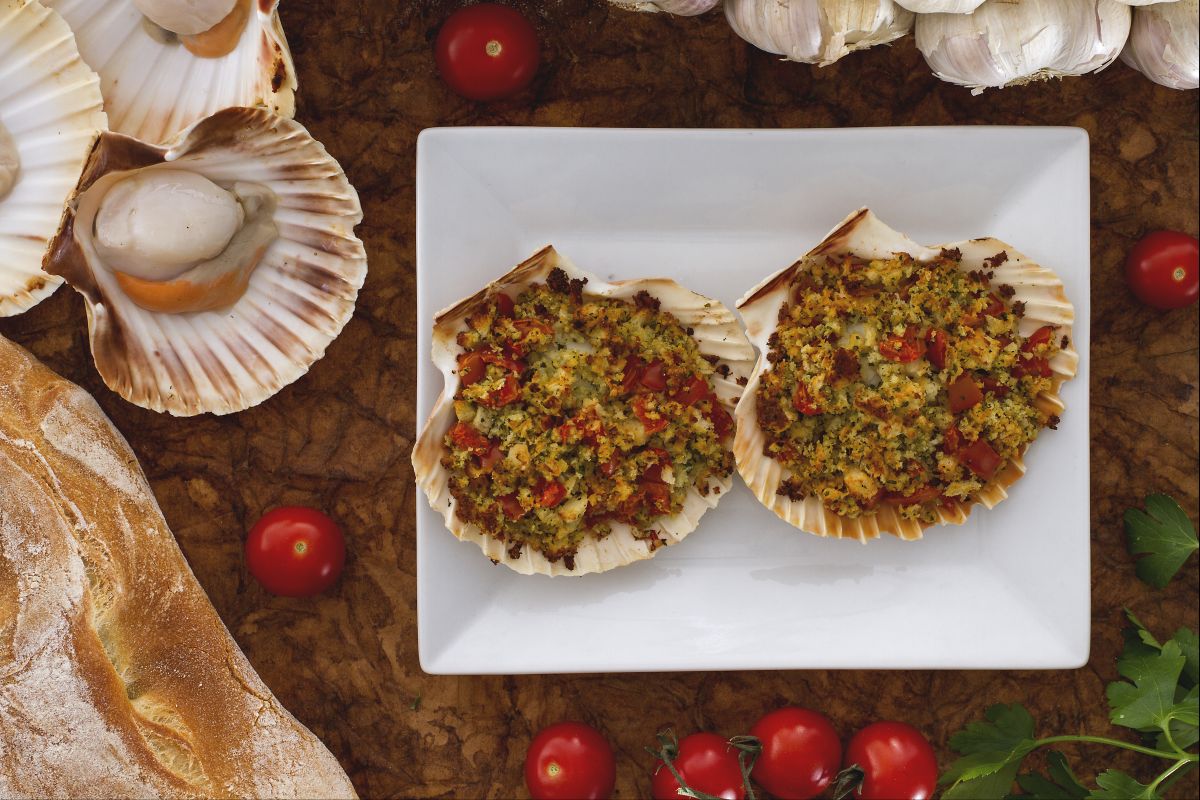 Coquilles Saint-Jacques gratinées à la provençale