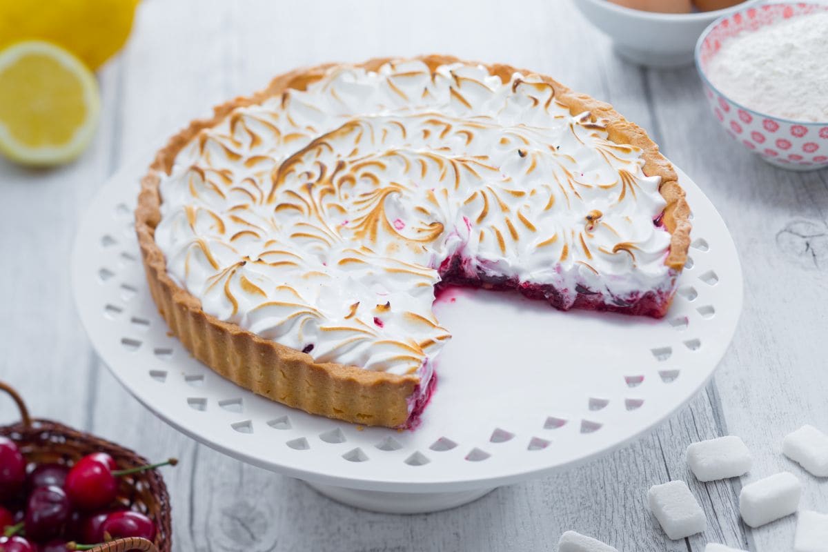Tarte aux cerises meringuée