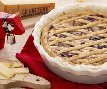Tarte salée avec crème de Gruyère et radicchio