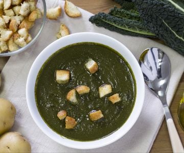 Velouté au chou noir