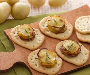 Tour de pommes de terre sur écrasé