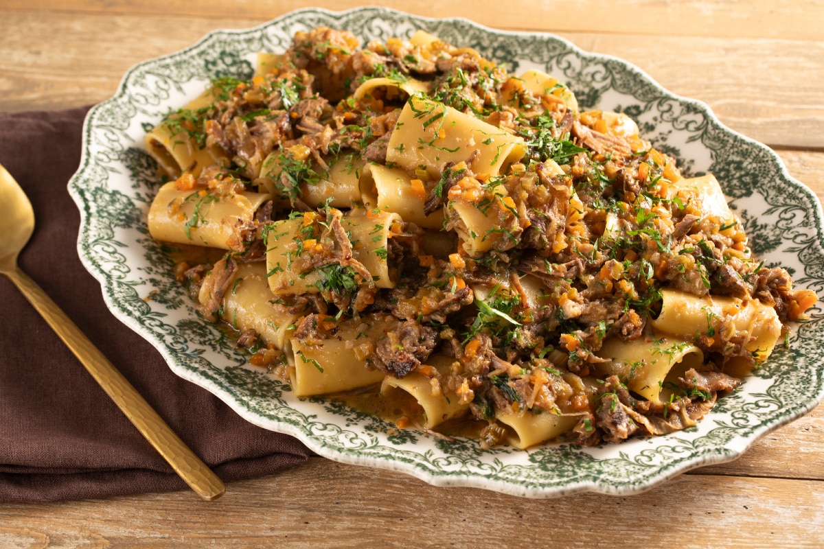 Paccheri con biancostato alla genovese