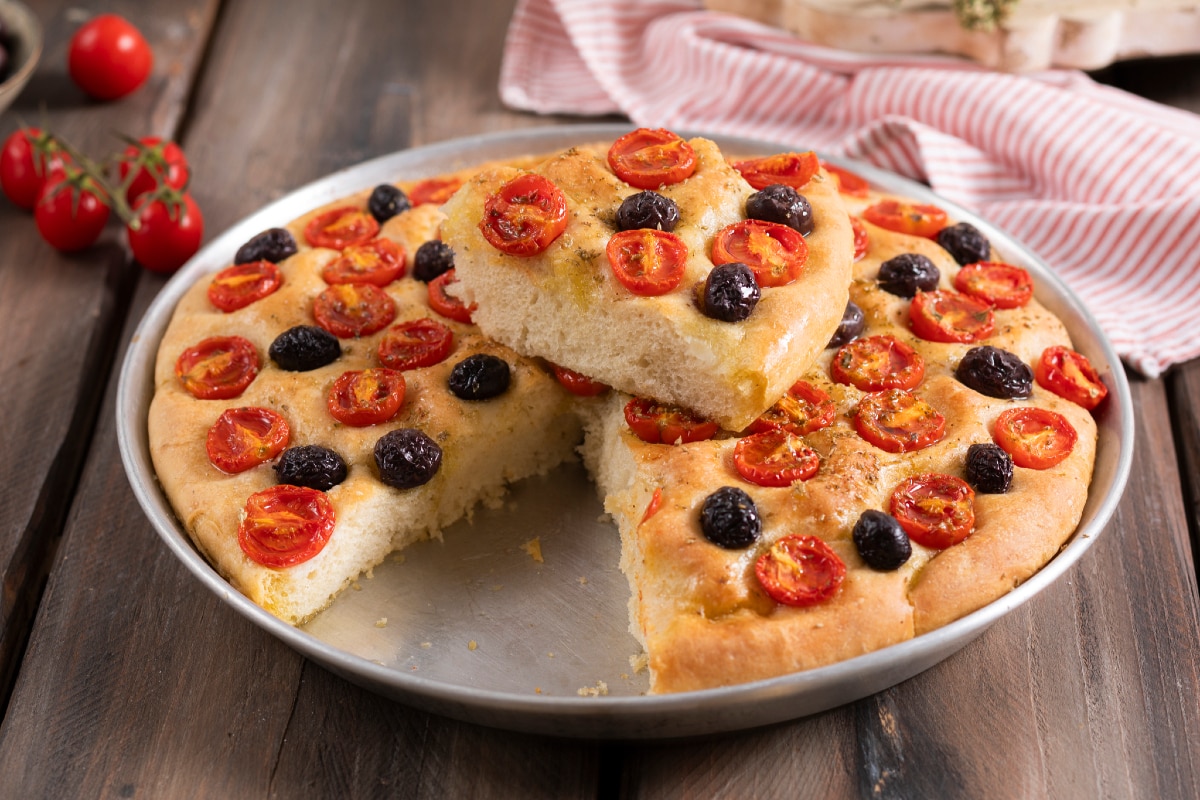 Focaccia aux tomates cerises et olives avec Bimby®
