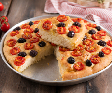 Focaccia aux tomates cerises et olives avec Bimby®