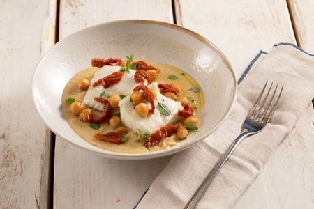 Morue confite sur crème de pois chiches