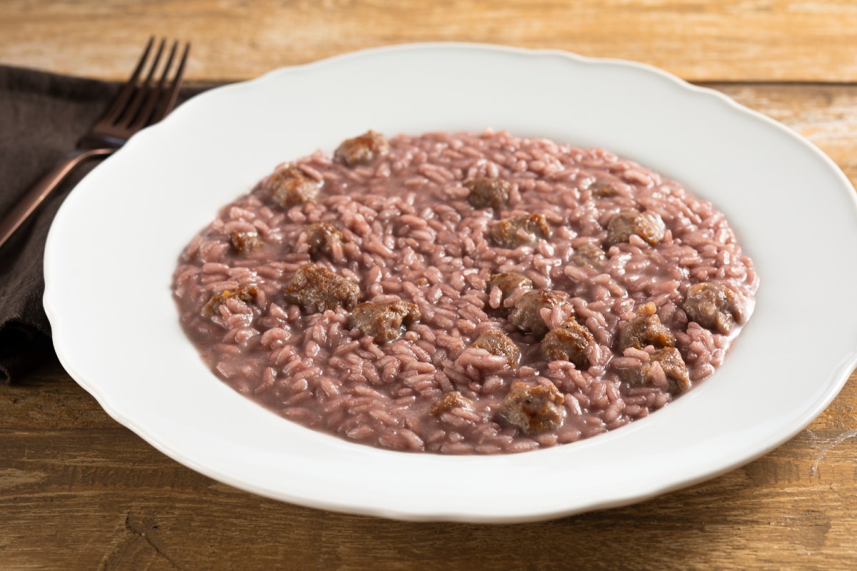 Risotto au vin rouge et saucisse