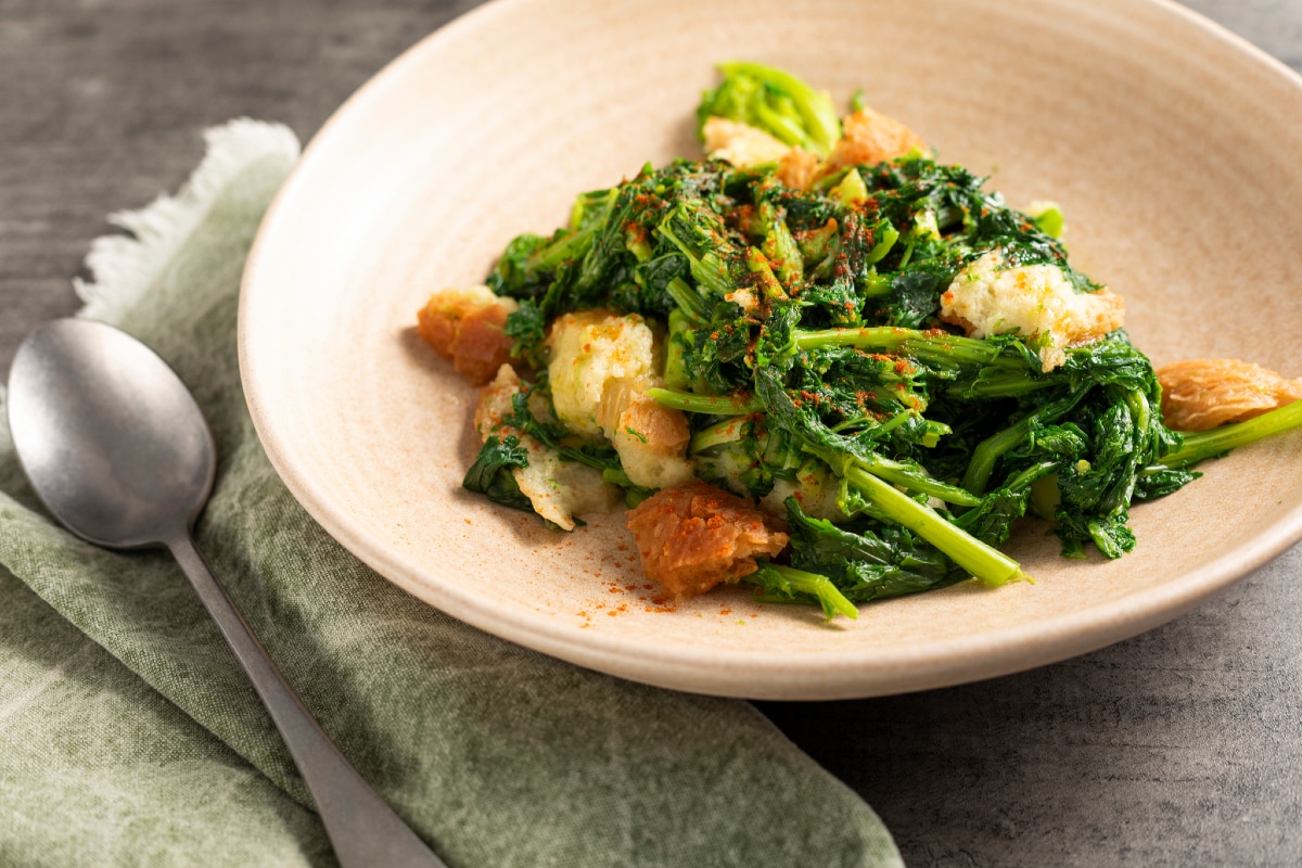 Pancotto avec des pousses de navet