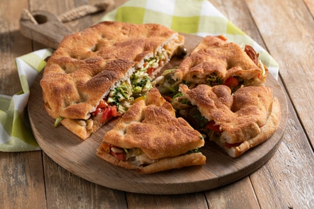 Pizza frite avec scarole