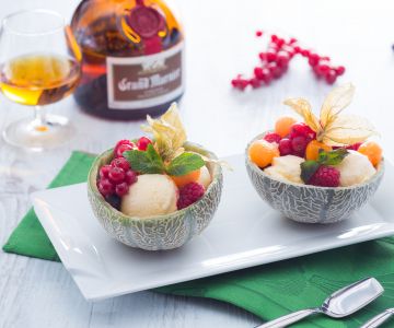 Melon farci de fruits et glace