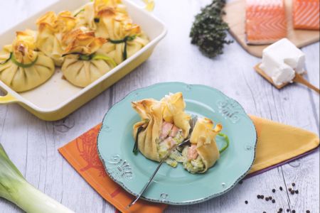 Aumônières de poireaux, saumon et robiola