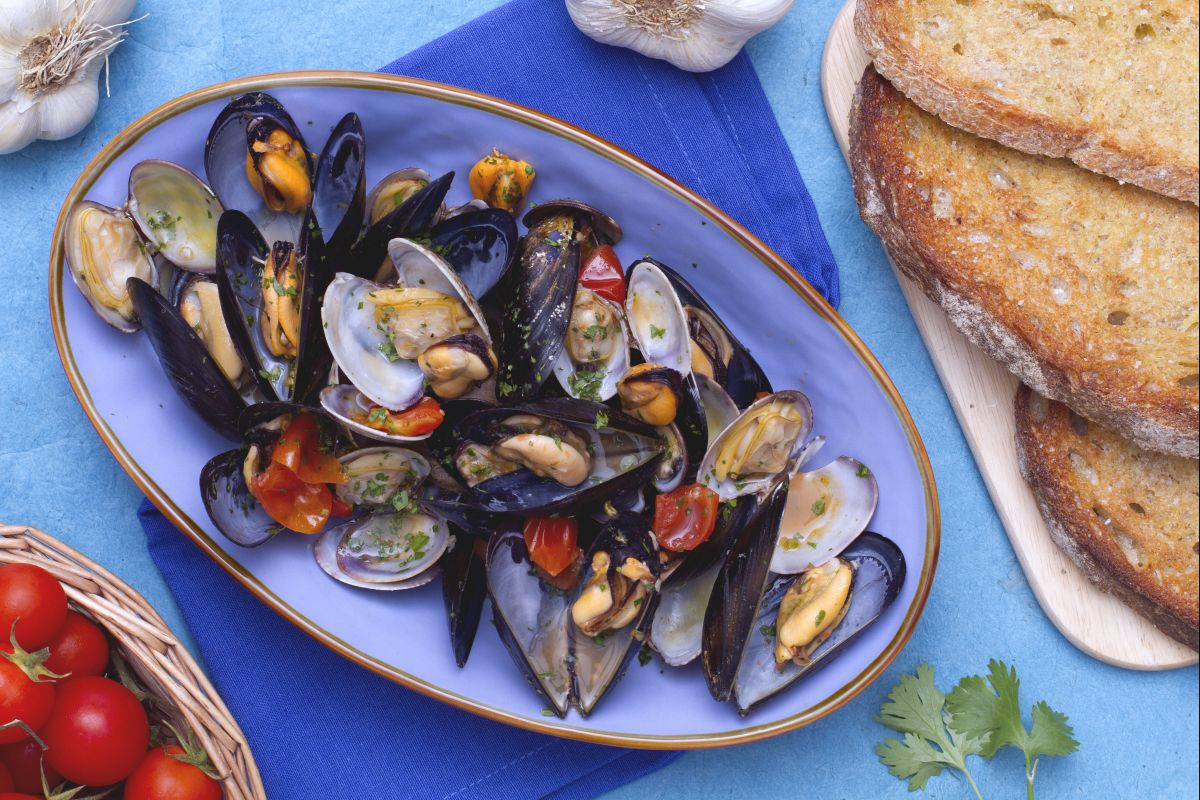 Sauté de moules et palourdes