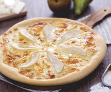 Pizza poires et brie