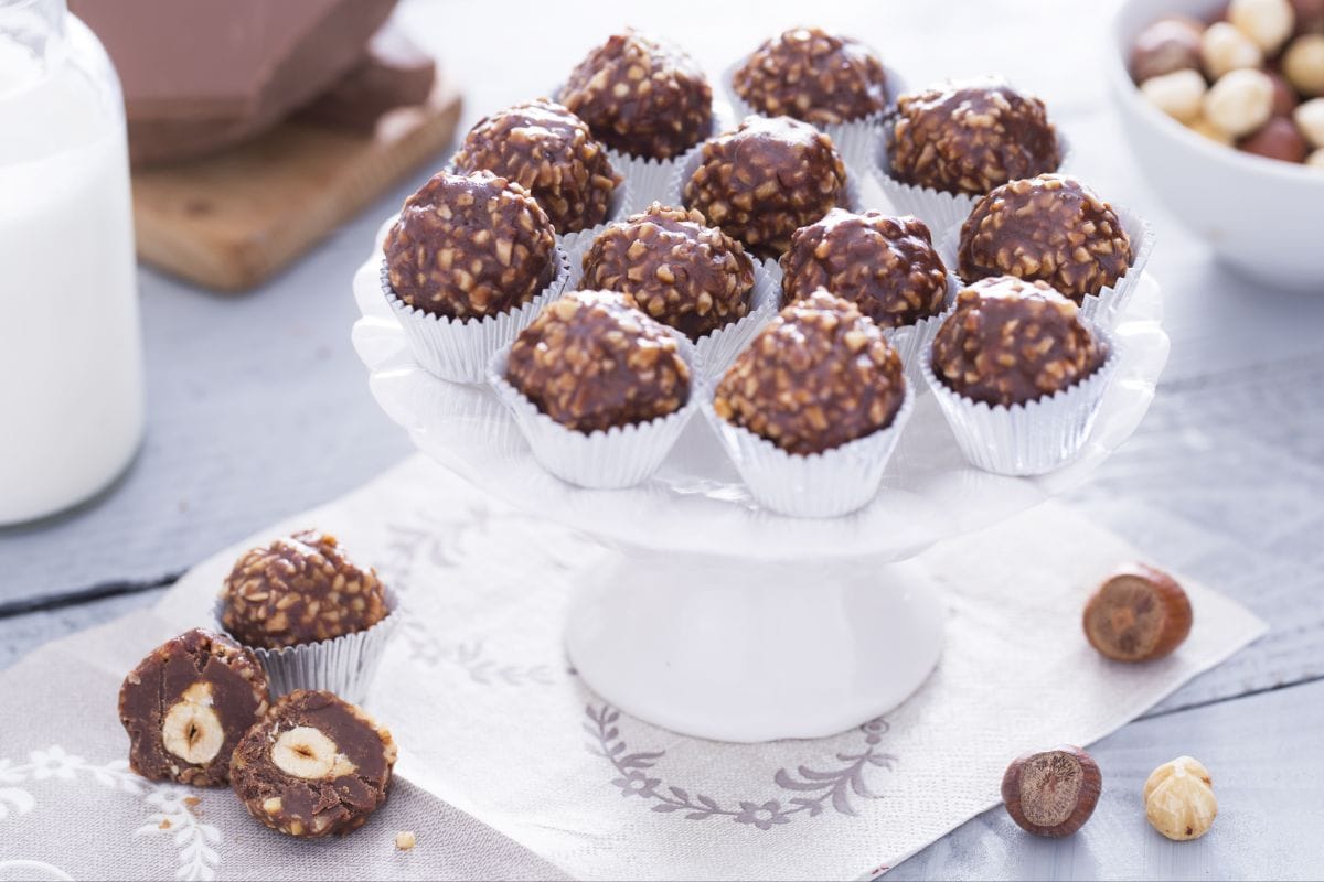 Pralines de chocolat et noisettes