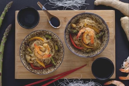 Spaghettis de soja aux légumes et crevettes