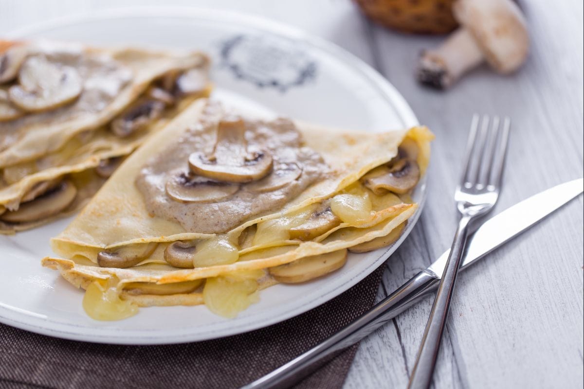 Crêpes à la crème de champignons et fontine
